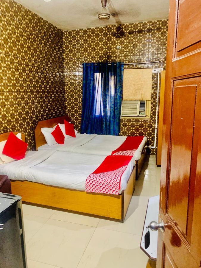 Hotel Bengal -100M From Park Circus 7 Point Калькутта Экстерьер фото